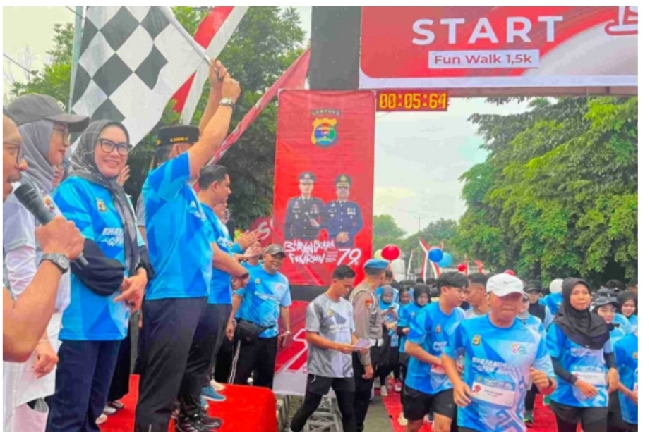 Wali Kota Metro Lepas Peserta Bhayangkara Fun Run 2025