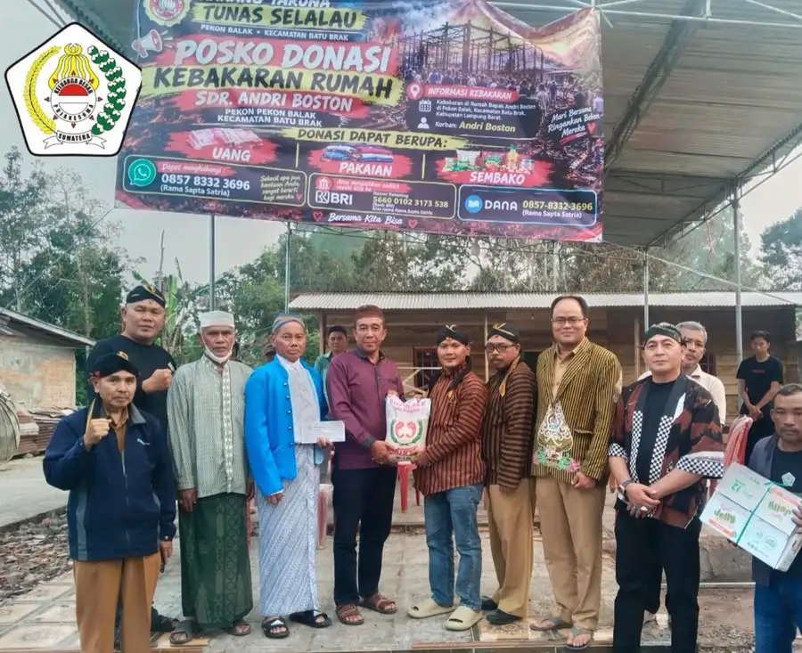 Peduli Kebakaran: Keluarga Besar Pujakesuma Berdonasi Di Pekon Balak Kecamatan Batu Barak