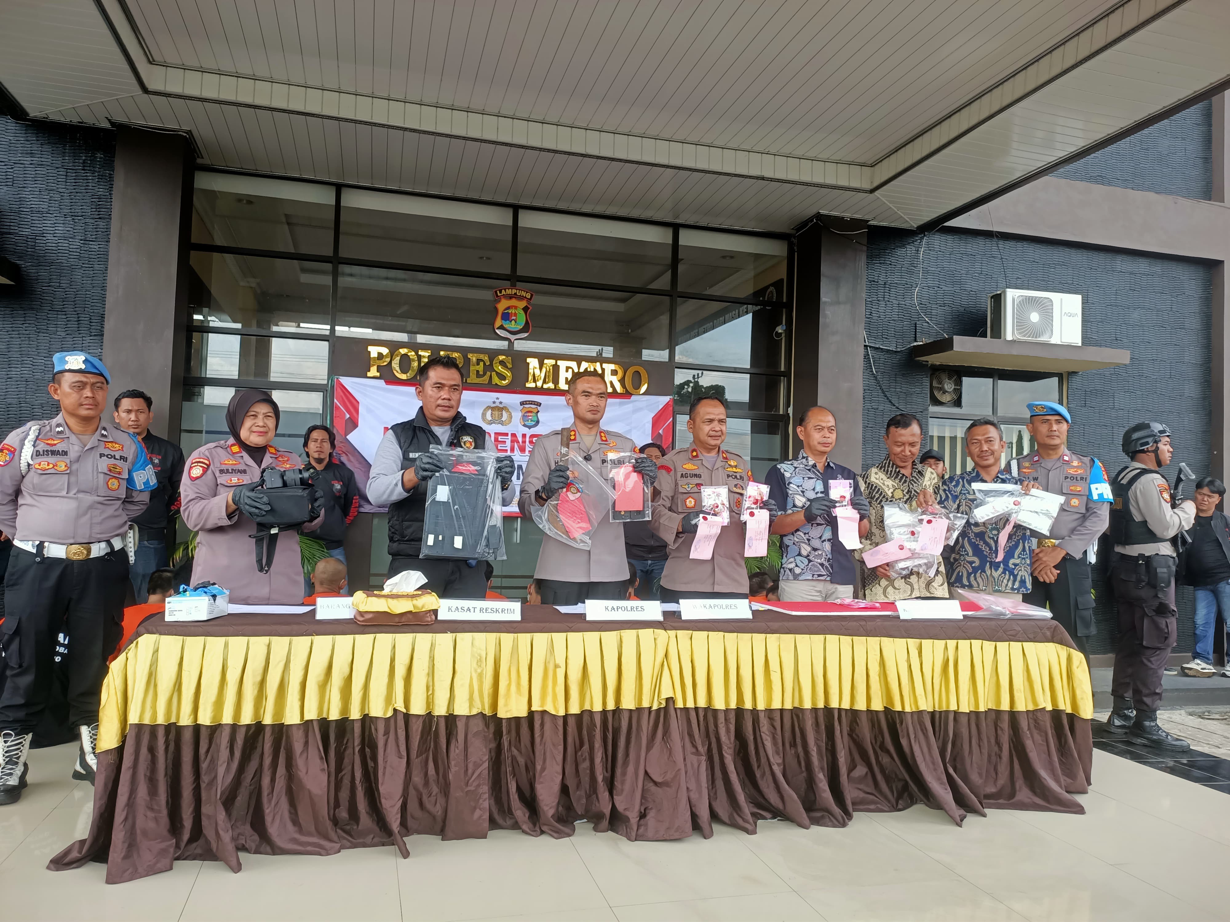 Operasi Pekat: 14 Tersangka Diamankan di Metro
