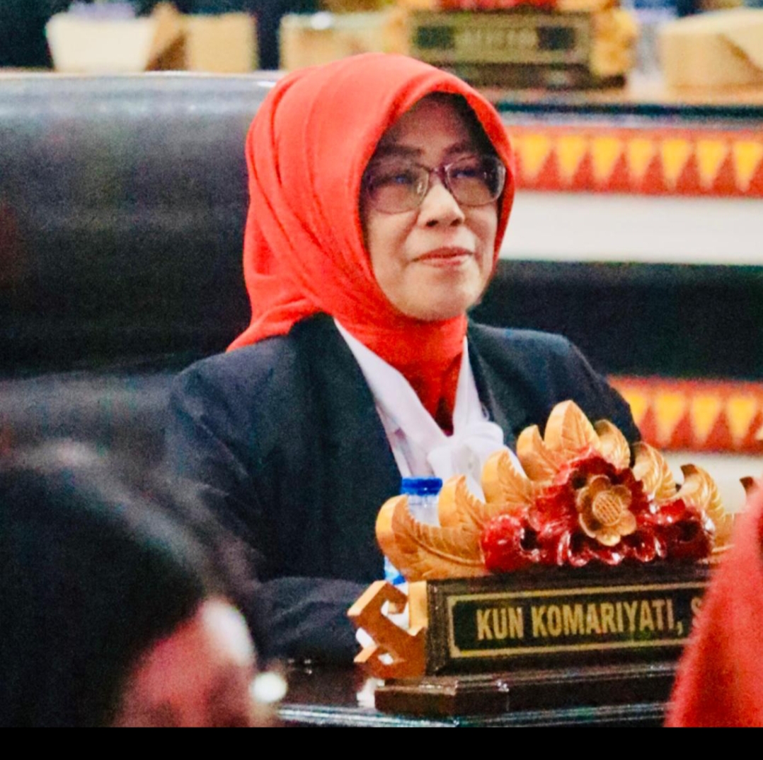 Kun Komariyah ,soroti kegiatan proyek pengangkatan 7 tenaga outsorcing 