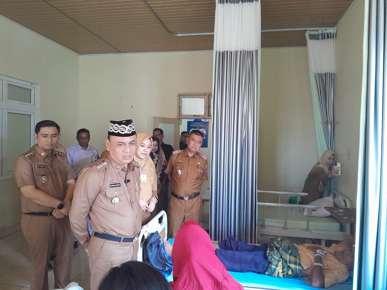 Tungguin Orang Tua Sakit, Alia Tak Sangka Dapat Berkah Kuliah Gratis dari Walikota