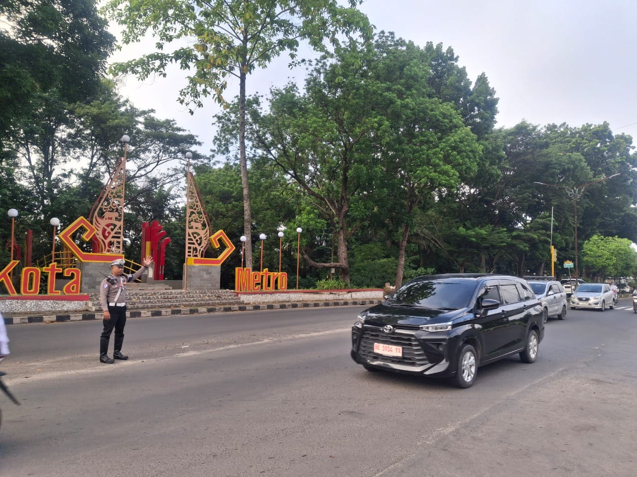 Polres Metro Hadir Di Tengah Kegiatan Pagi Masyarakat