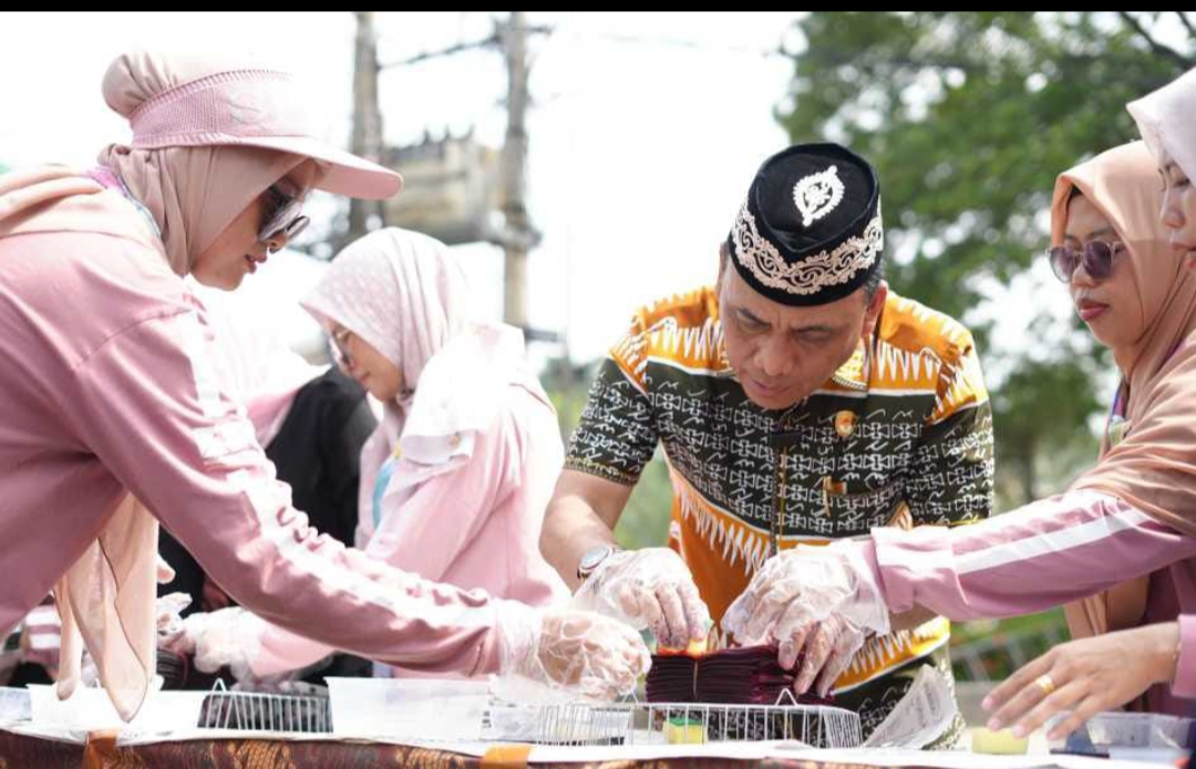 2.168 GTK Metro Semarakkan Hardiknas 2026 Lewat Shibori dan Nyeruit